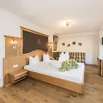 Pure Panoramahotel Erika Superior Szálloda 3*
