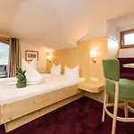 Pure Panoramahotel Erika Superior מלון