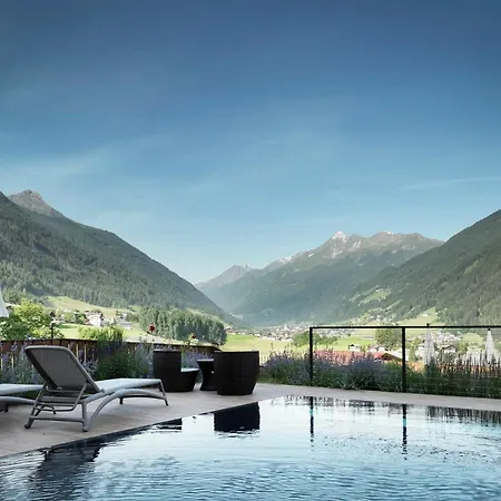 Erika Pure Panoramahotel Inklusive Stubai Super Card Von Mai Bis Oktober Hotel 3*