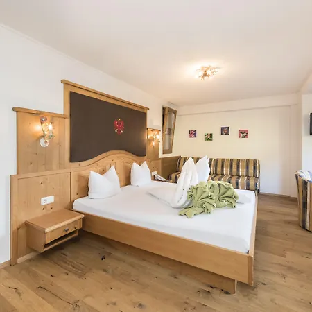 Erika Pure Panoramahotel Inklusive Stubai Super Card Von Mai Bis Oktober 酒店 3*