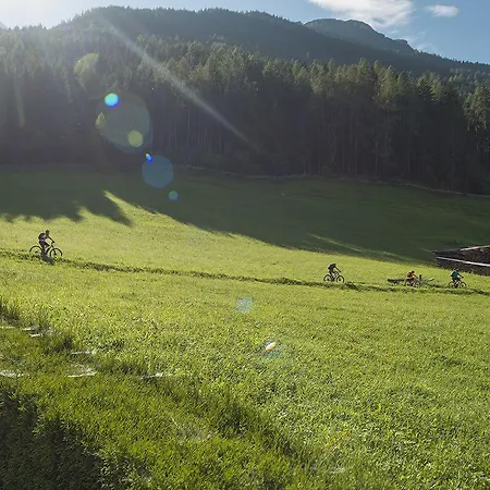 Pure Panoramahotel Erika Superior Otel 3*