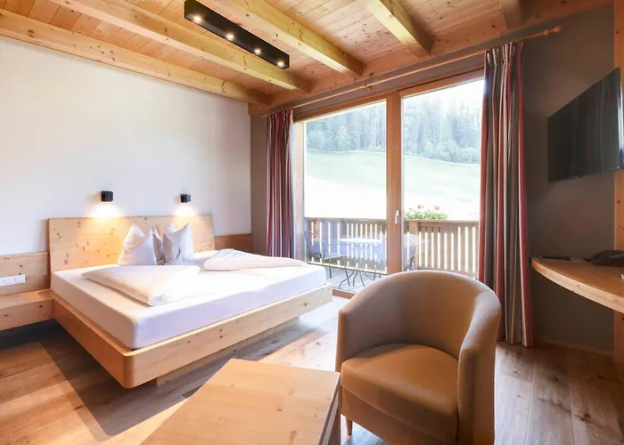 Pure Panoramahotel Erika Superior Otel